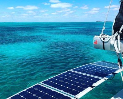 Gunboat 55 unsichtbare begehbare Solaranlage - SOLBIAN Solar